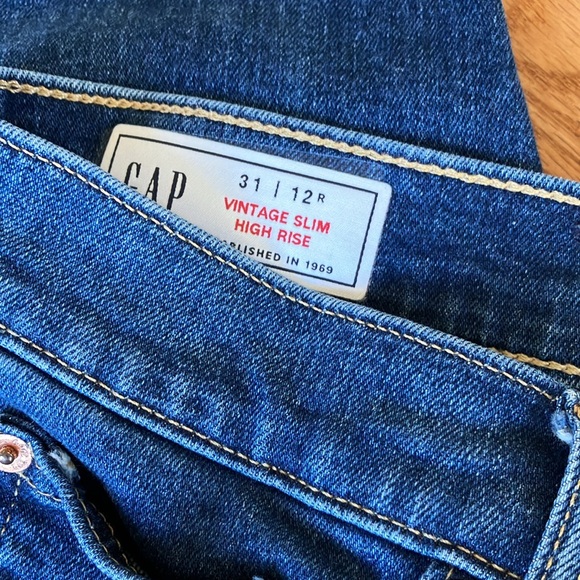GAP Vintage Slim High Rise Jeans - Picture 3 of 4